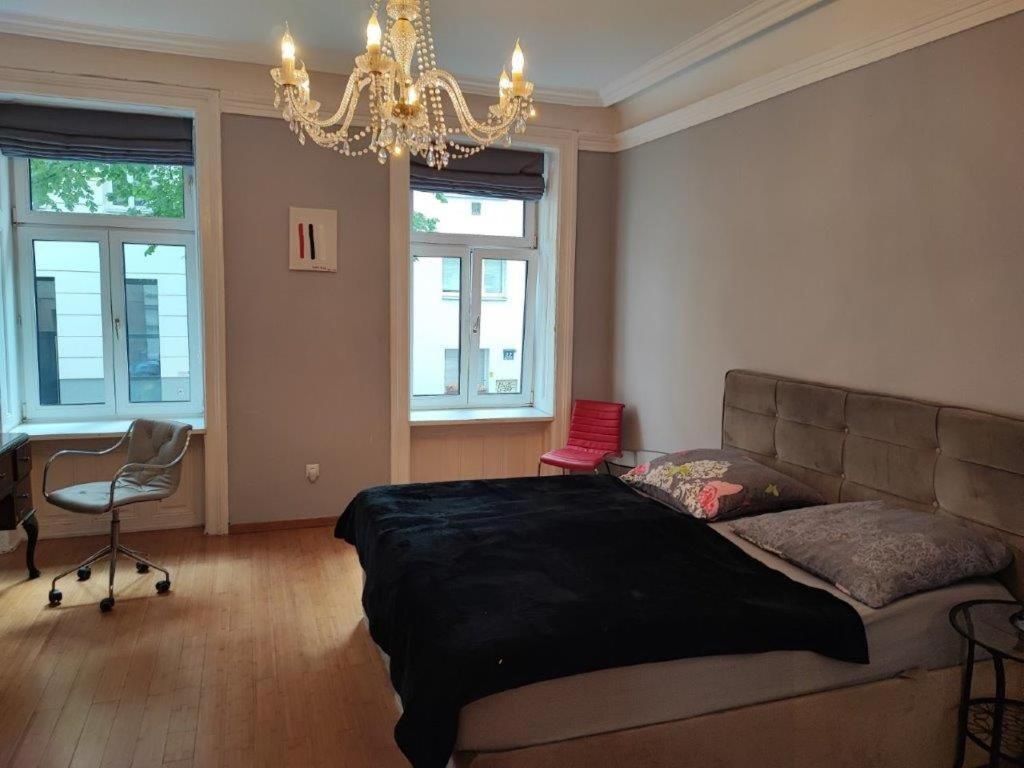 Central Vienna Apartment With Unique 40M2 City Garden & Self Check In Dış mekan fotoğraf